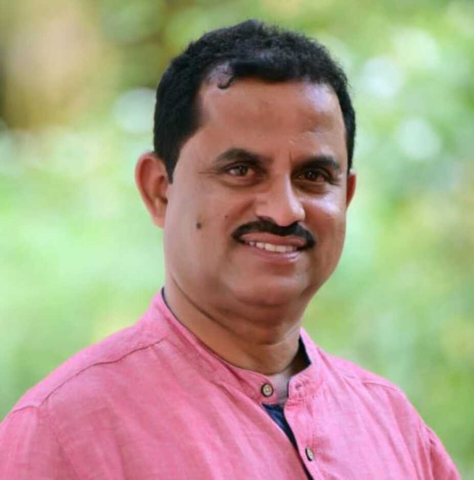 श्री विवेक परशुराम कोरे
(विश्वस्थ)